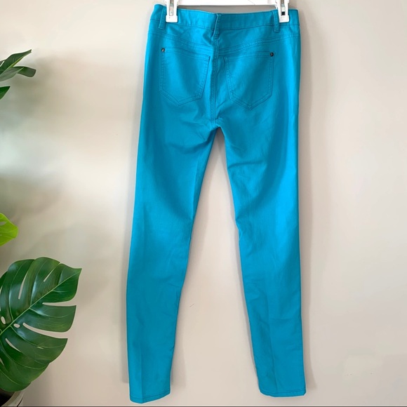 Material Girl- Jegging - Picture 2 of 4